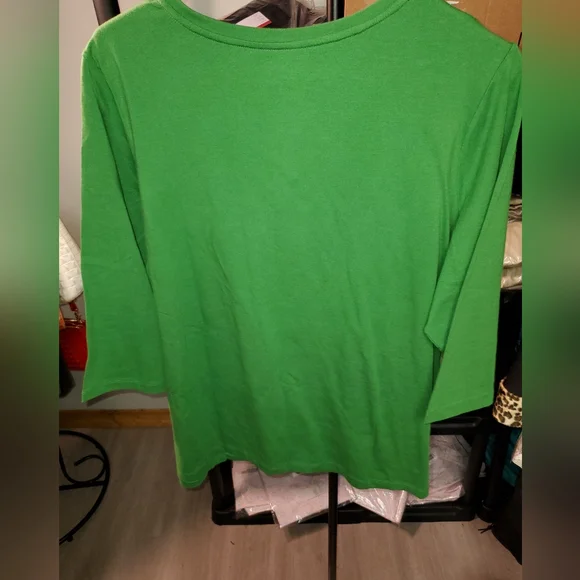 Deco Green V-Neck Women's Top - Picture 5 of 6